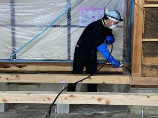 変換 ～ 角さんn様邸でホウ酸をまく　20220202000002.jpg