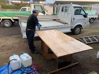 変換 ～ 角さんn様邸でホウ酸をまく　20220202000007.jpg