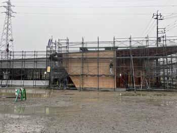 新社屋外壁下地0120001.JPGのサムネイル画像