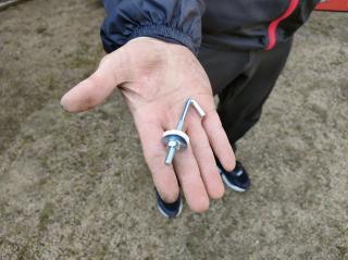 変換 ～ 20220126毛利と手銭で共同作業　ボルト止め000016.jpg