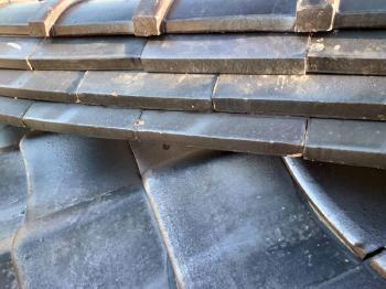 変換 ～ 施行中　u様邸　瓦修繕 20220114  j事例000008.jpg