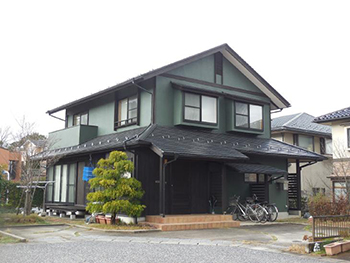 屋根外壁共に高耐久遮熱仕様で家屋敷を長～く保護いたします