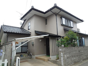 高耐久防水塗料+超防カビ仕様で大切な家屋の保護はバッチリ