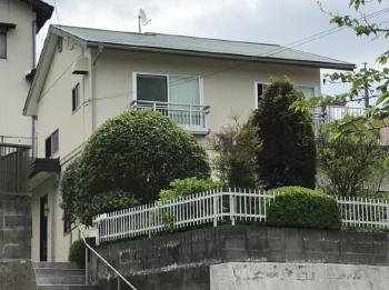 他の遮熱塗料との違いが良く分かり超低汚染遮熱リファインで屋根・壁塗装をお願いする事にしました。